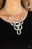 OVAL The Limit - Silver Necklace
