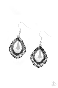 Fearlessly Feminine - Black Earring